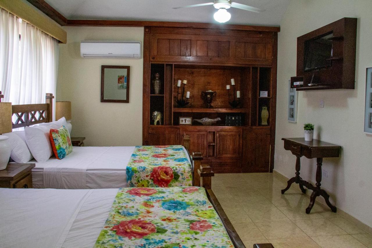 Rancho Guacamayos Hotel & Restaurantes Bonao Luaran gambar