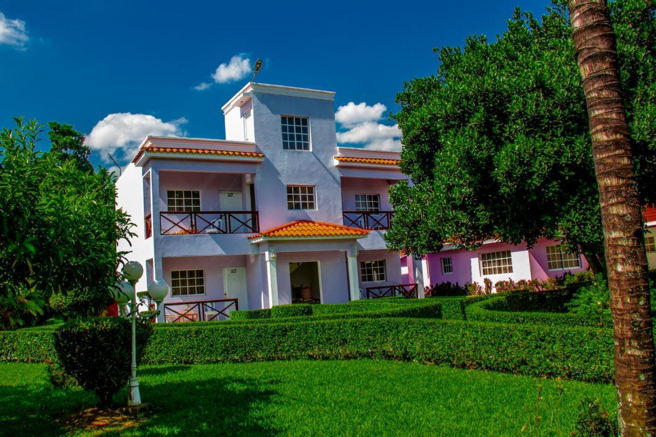 Rancho Guacamayos Hotel & Restaurantes Bonao Luaran gambar